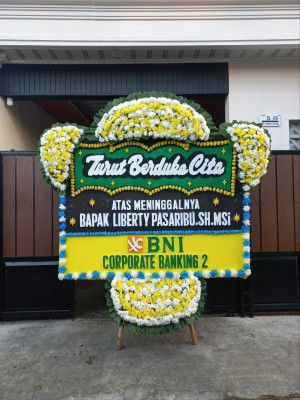 Papan Bunga Duka di Medan Perjuangan