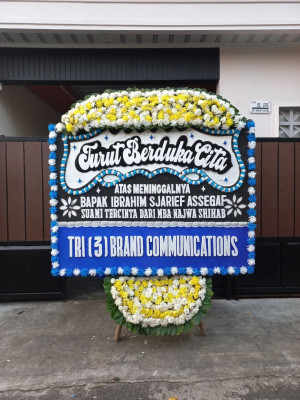 Papan Bunga Duka di Medan Perjuangan